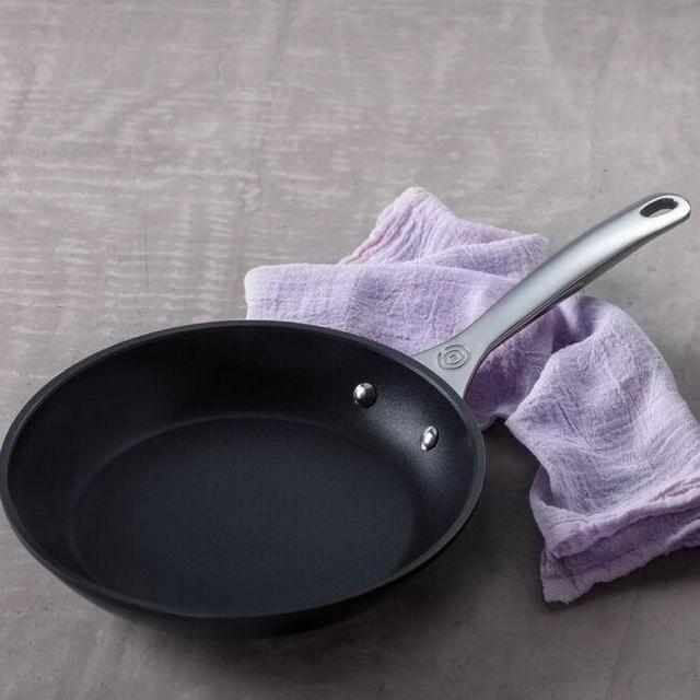 Toughened Nonstick PRO Fry Pan