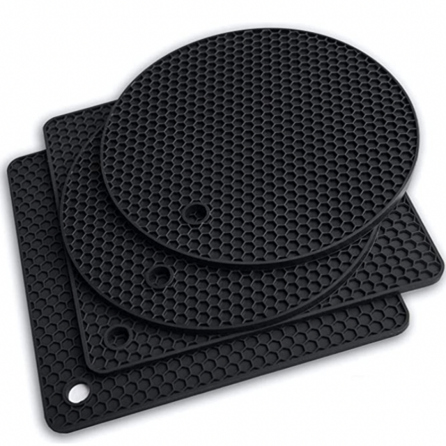 Black Trivet Set