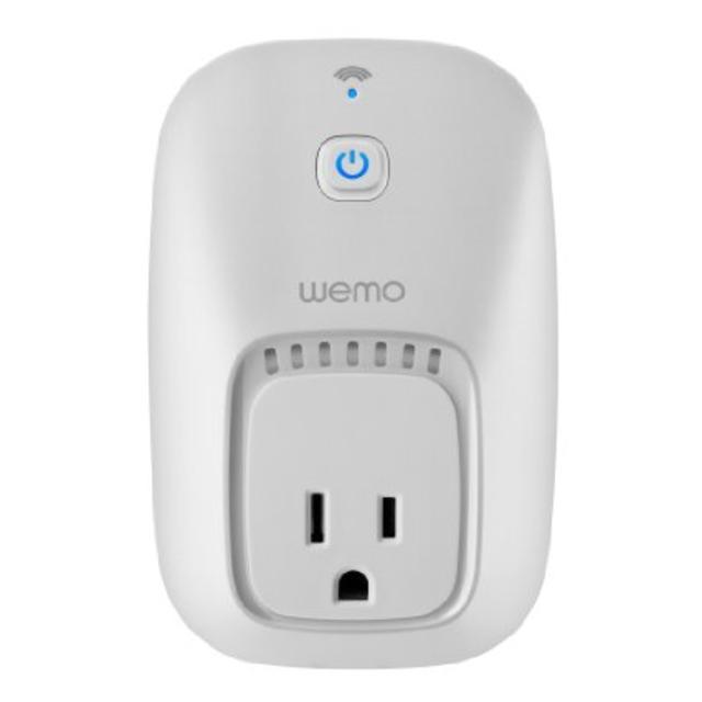 WeMo Switch, Wi-Fi Enabled, Control your Electronics from anywhere, Compatible with Amazon Echo