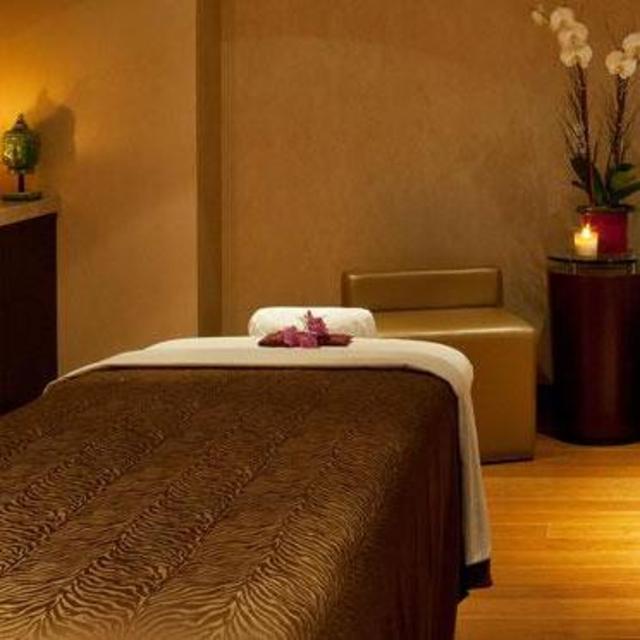 Honeymoon Experience - Couples Massage