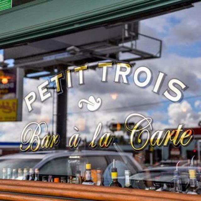 Petit Trois Hollywood