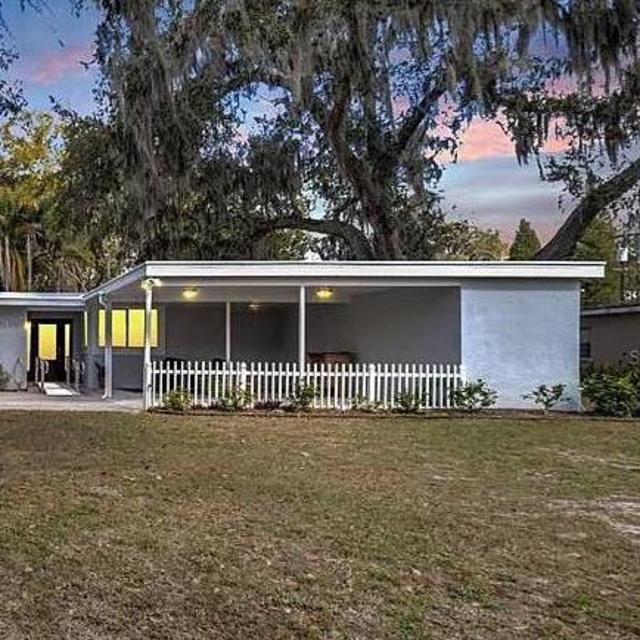 Screened Front Porch