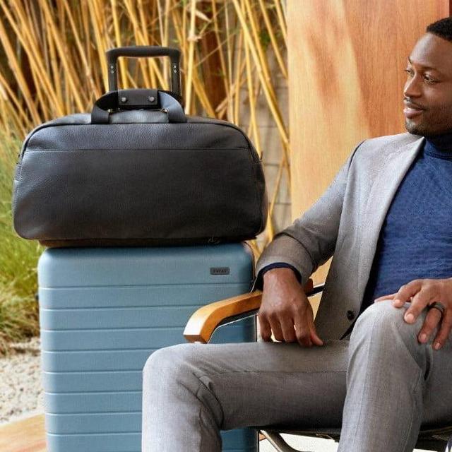 The Bigger Carry-On - Navy