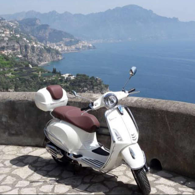 LUNA DE MIEL_ moto rental