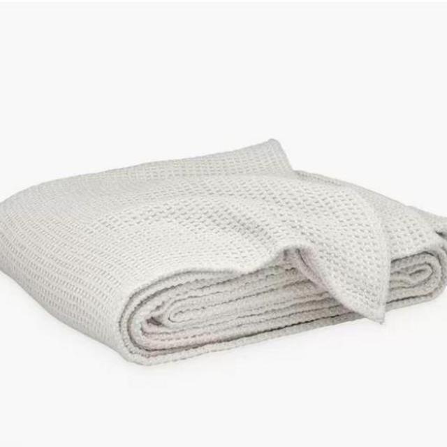 Matouk Chatham Waffle Knit Blanket