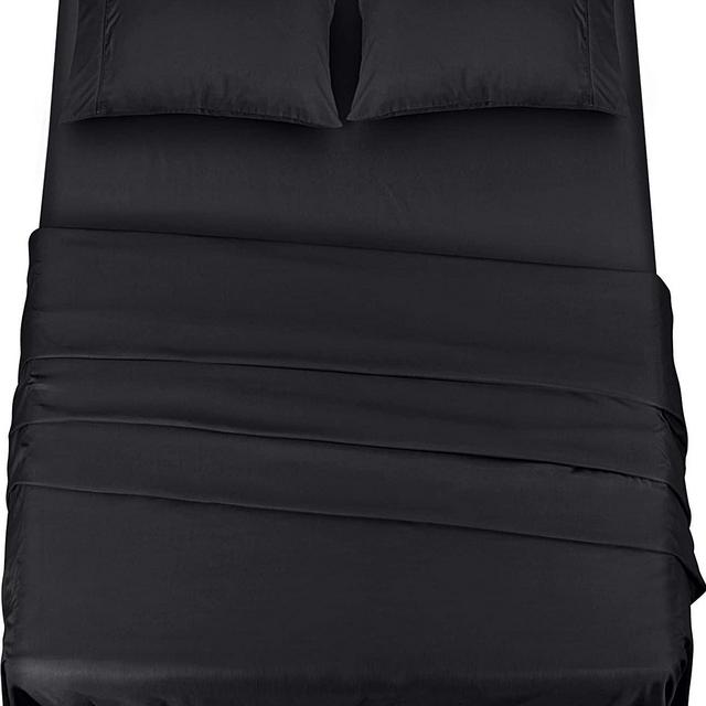 Utopia Bedding Bed Sheet Set - 4 Piece King Bedding - Soft Brushed Microfiber Fabric - Shrinkage & Fade Resistant - Easy Care (King, Black)