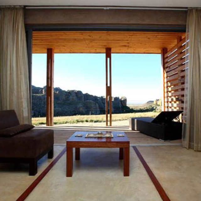 2 Nights at Isalo Rock Lodge