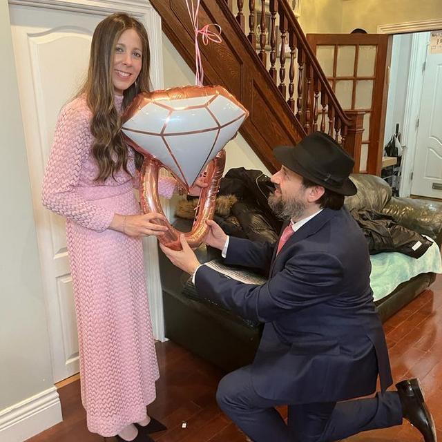 Yossie Rosenblum and Devorah Leah Aron's Wedding Registry on Zola