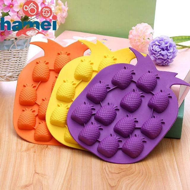 Flexible Ice Cube Tray Multi Design (1 Pineapple)