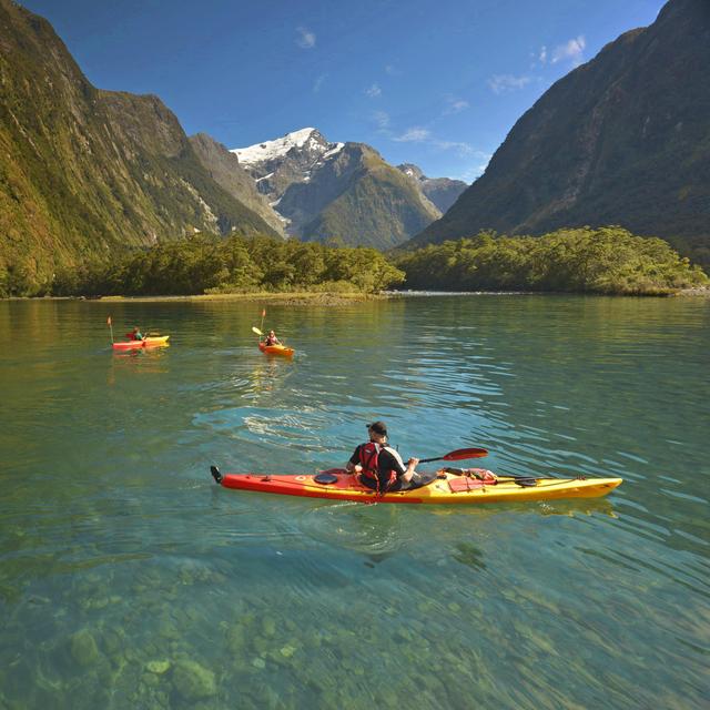 Kayaking tour through the Milford Sound