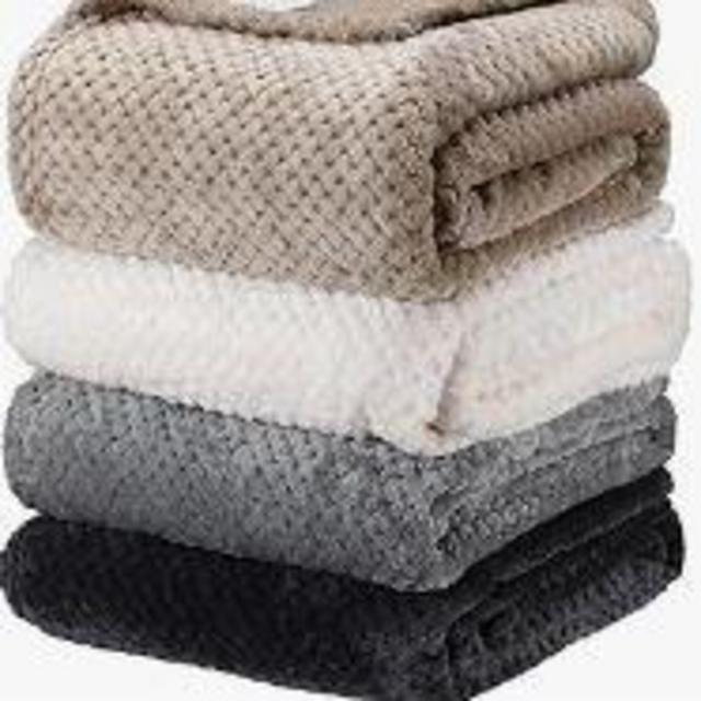 4 Pcs Fleece Throw Blanket