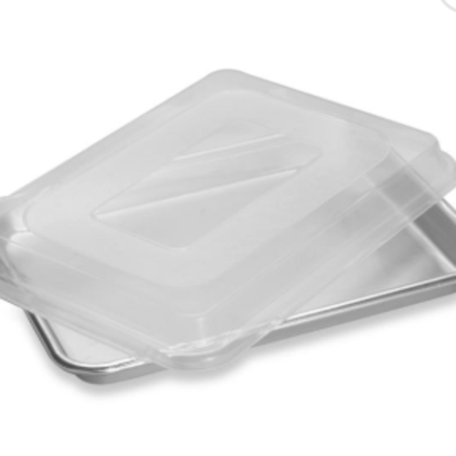 Nordic Ware® Quarter Sheet Pan with Lid