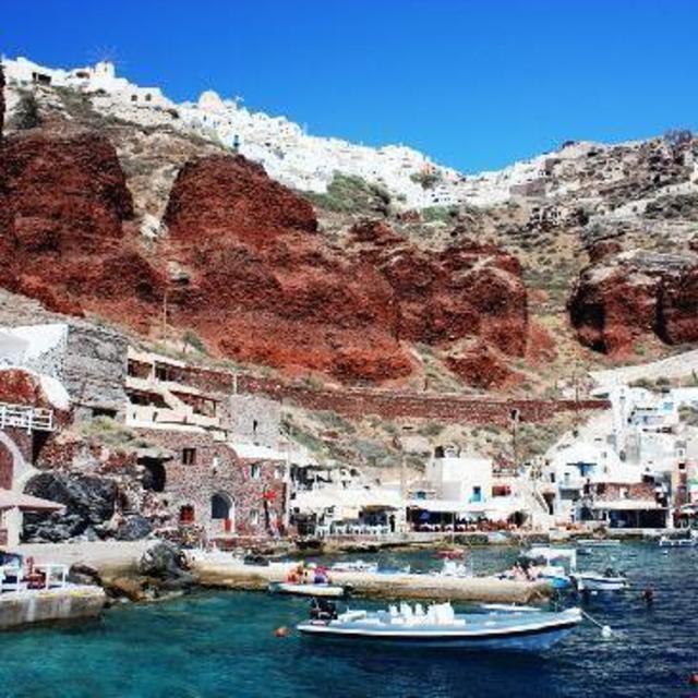 Romantic Dinner at Amoudi Bay