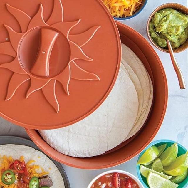 Nordic Ware Microwave Tortilla and Pancake Warmer, 10-Inch,