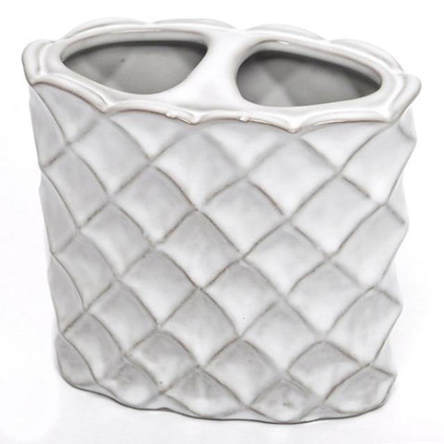 Clara Toothbrush Holder